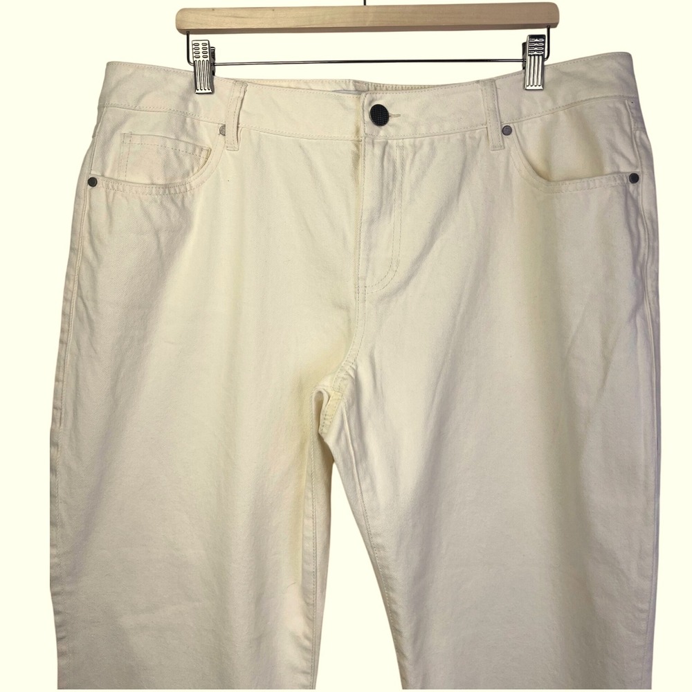 Cabi Jeans Women's Size 16 Cream Denim Pants Straight Leg Classic Style - Picture 2 of 10